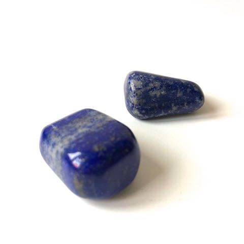 Lapis Lazuli  (environ 2 cm)