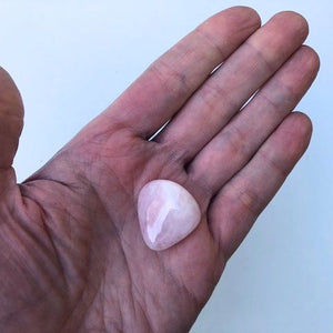 Quartz rose (environ 2 cm)