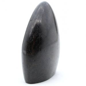 Tourmaline noire - 310 gr - Hauteur: 8 cm